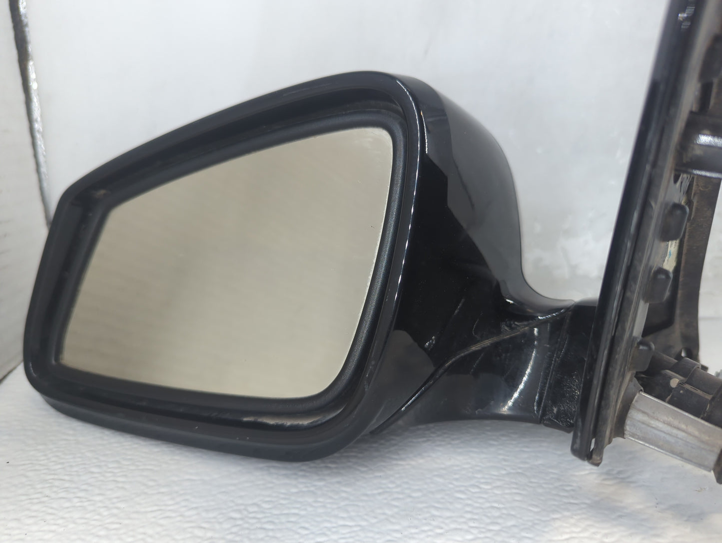2012-2013 Bmw 550i Driver Side View Mirror - Left Door Mirror OEM Used - Oemusedautoparts1.com