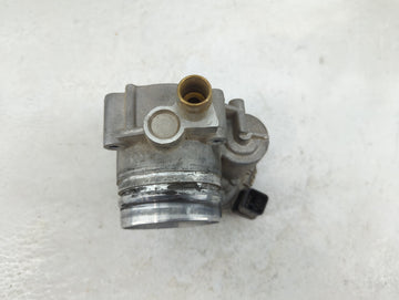 2013-2017 Bmw X3 Throttle Body P/N:7588625-02 A2C53355204 Fits Fits 2012 2013 2014 2015 2016 2017 2018 OEM Used Auto Parts