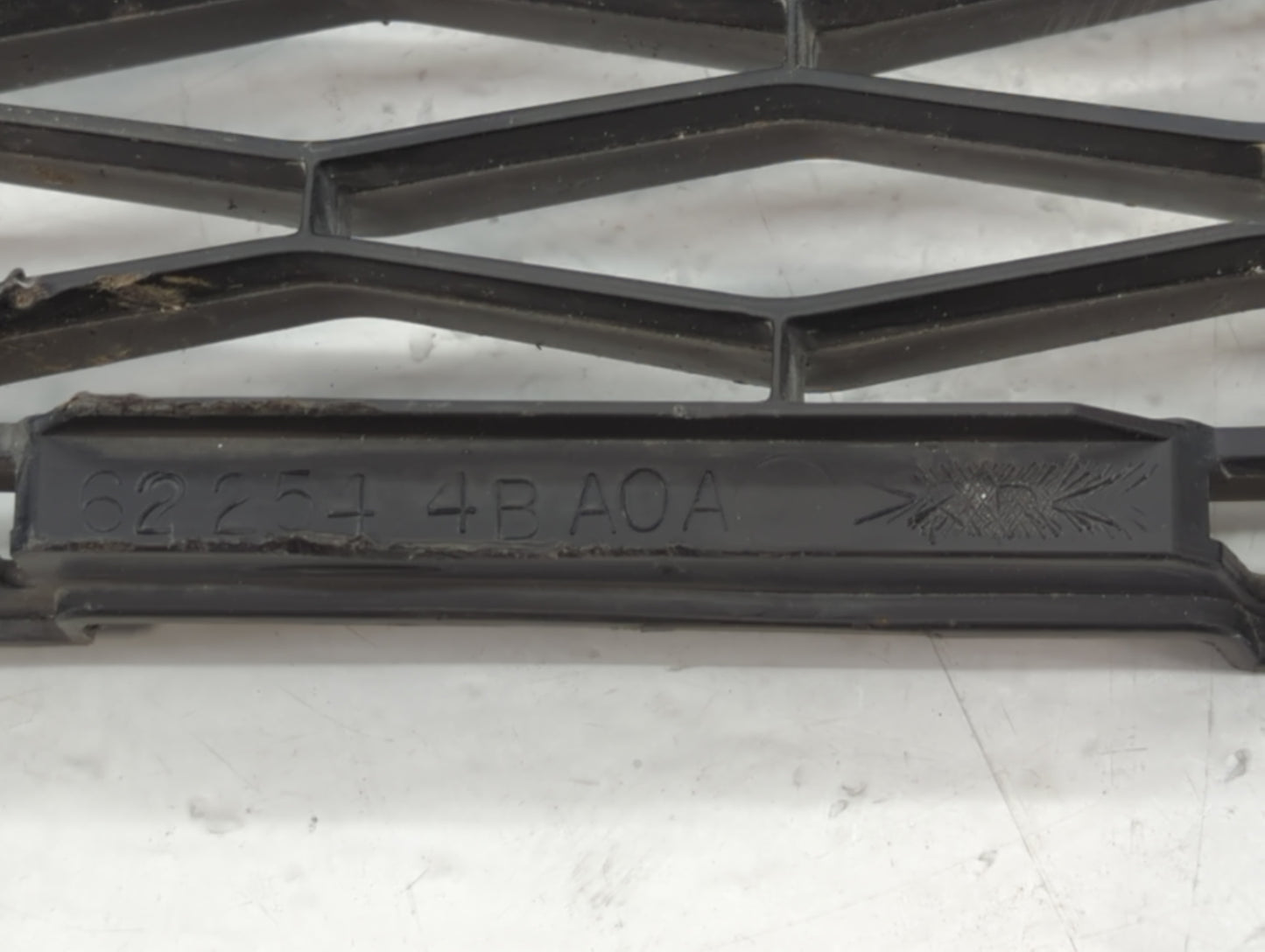 2011-2014 Bmw X3 Front Grille Bumper Not Included - Oemusedautoparts1.com