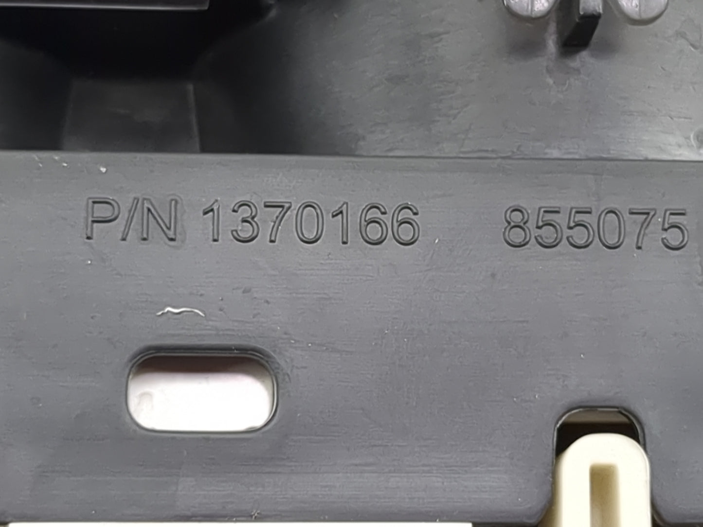 2008-2012 Buick Enclave Instrument Cluster Speedometer Gauges P/N:1370166 855075 Miles: Fits Fits 2008 2009 2010 2011 2012 O