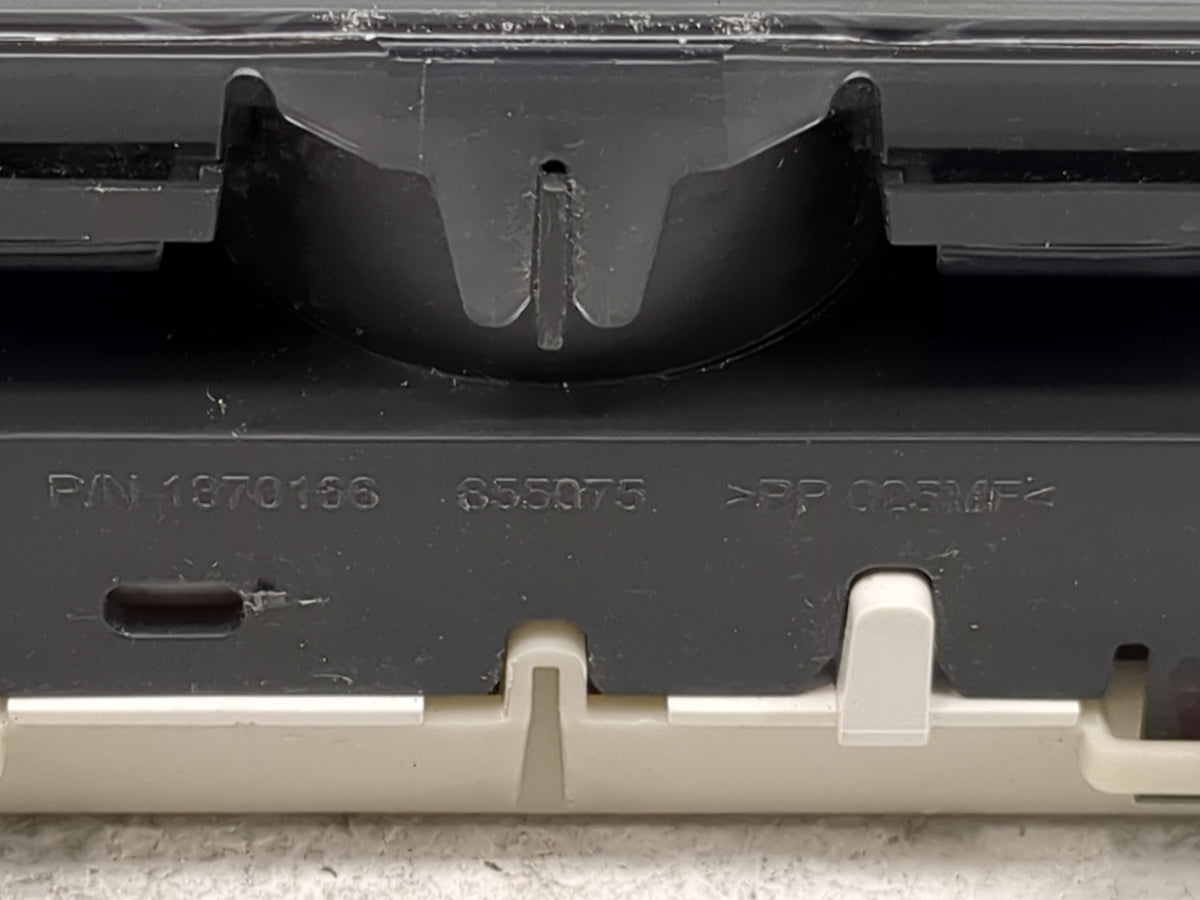 2013 Buick Enclave Instrument Cluster Speedometer Gauges P/N:1370166 655075 Miles:65K Fits OEM Used Auto Parts - Oemusedauto
