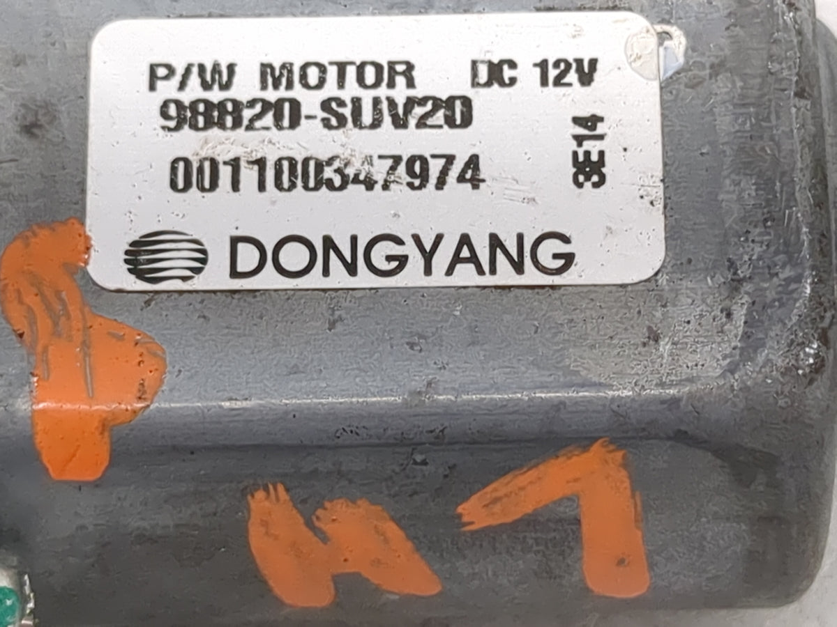 2013-2015 Buick Encore Passenger Front Right Power Window Motor - Oemusedautoparts1.com