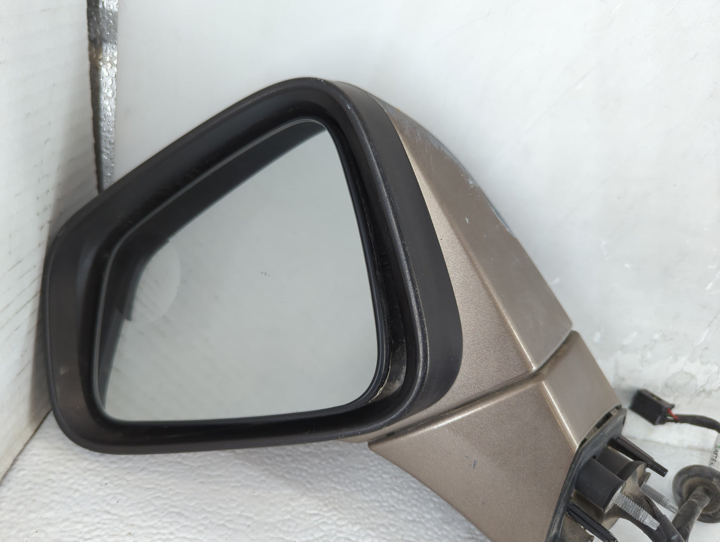 2013 Buick Encore Passenger Side View Mirror - Right Door Mirror OEM Used - Oemusedautoparts1.com