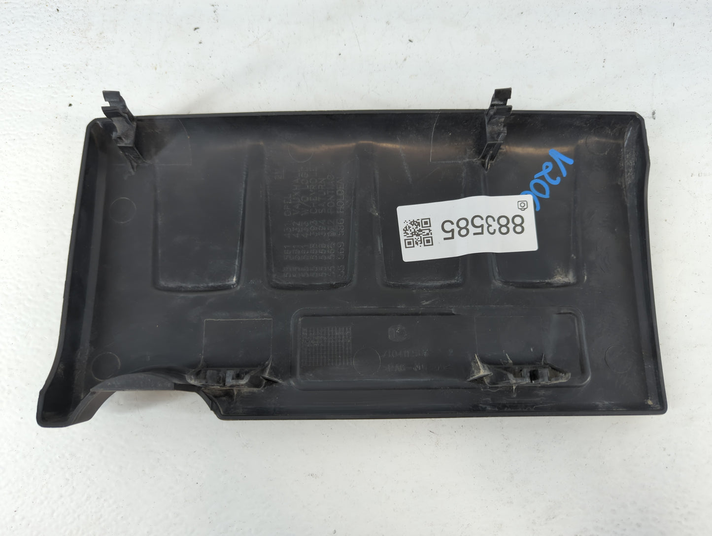 2013 Buick Encore Engine Cover - Oemusedautoparts1.com