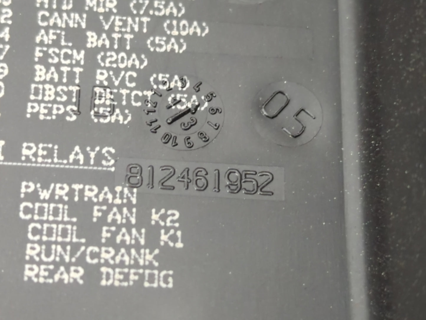 2013 Buick Lacrosse Fusebox Fuse Box Panel Relay Module P/N:812461952 Fits OEM Used Auto Parts - Oemusedautoparts1.com