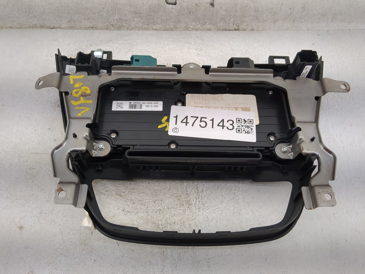 2012-2013 Buick Regal Radio Control Panel 1475143 - Oemusedautoparts1.com