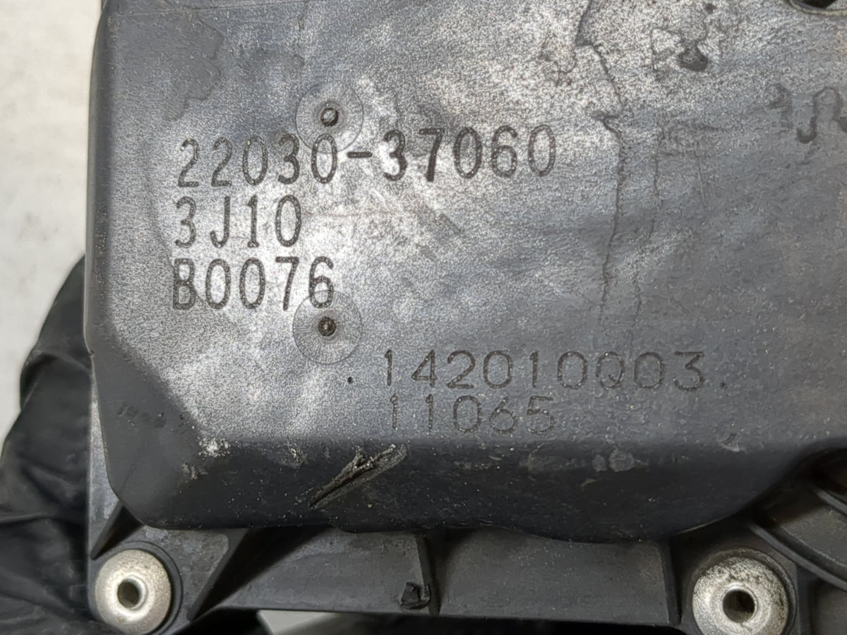 2013 Cadillac Ct4 Throttle Body P/N:22030-37060 Fits Fits 2010 2011 2012 2014 2015 2016 2017 2018 2019 2020 2021 2022 OEM Us