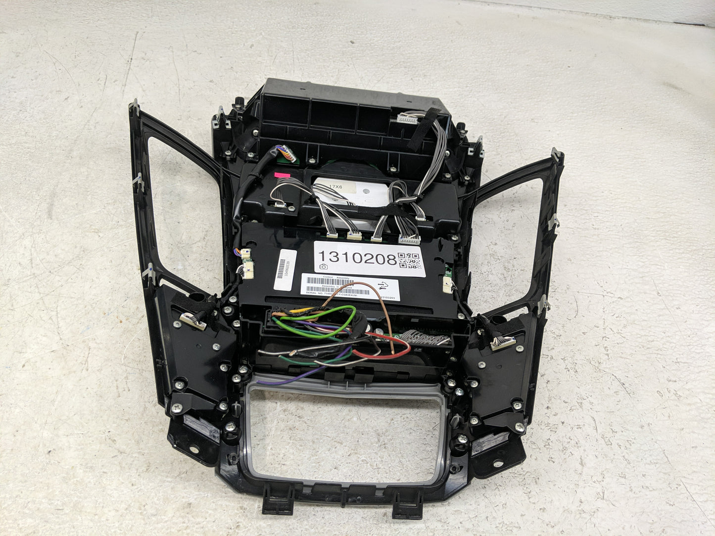 2013 Cadillac Cts Climate Control Module Temperature AC/Heater Replacement P/N:22748658 Fits OEM Used Auto Parts - Oemusedau