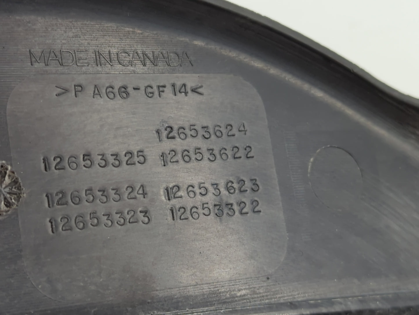 2013 Cadillac Srx Engine Cover - Oemusedautoparts1.com