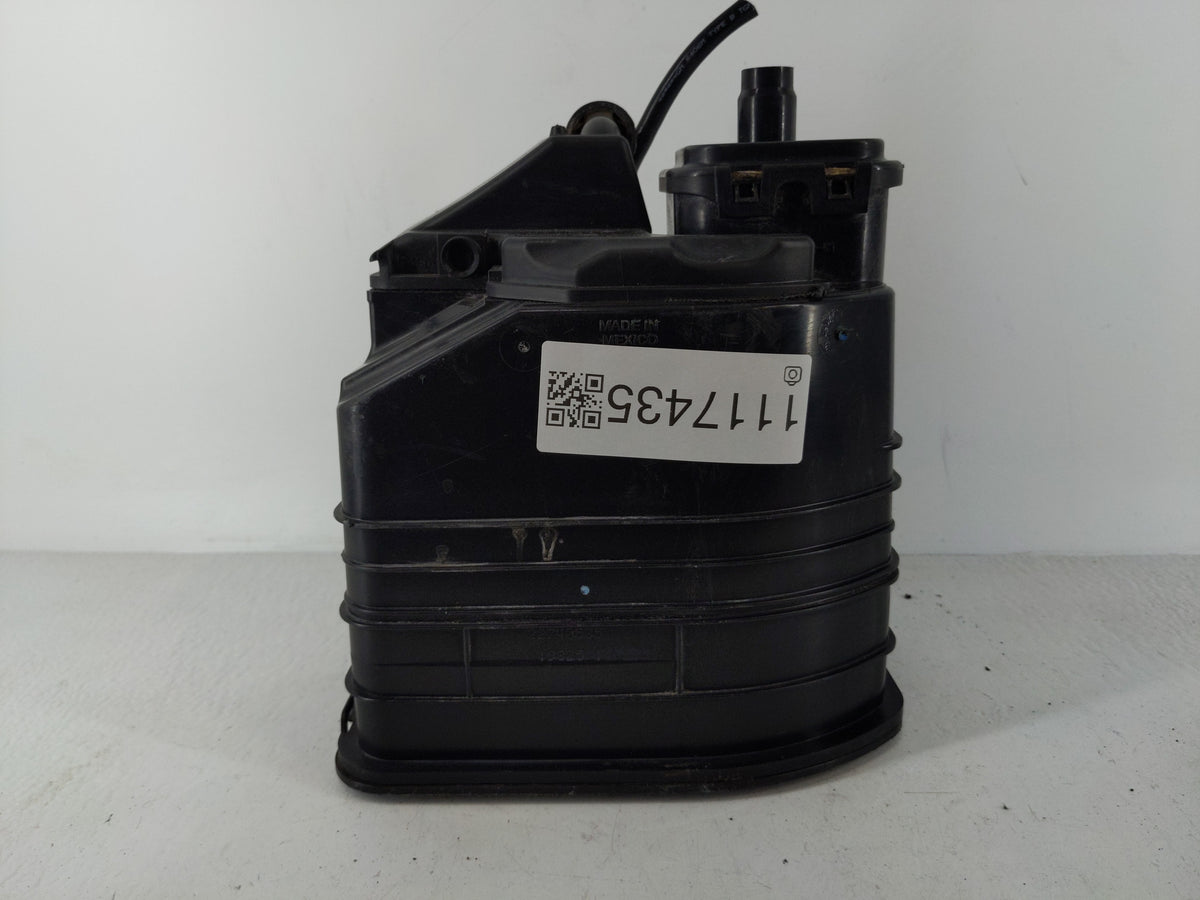 2013 Cadillac Xts Fuel Vapor Charcoal Canister 1117435 - Oemusedautoparts1.com