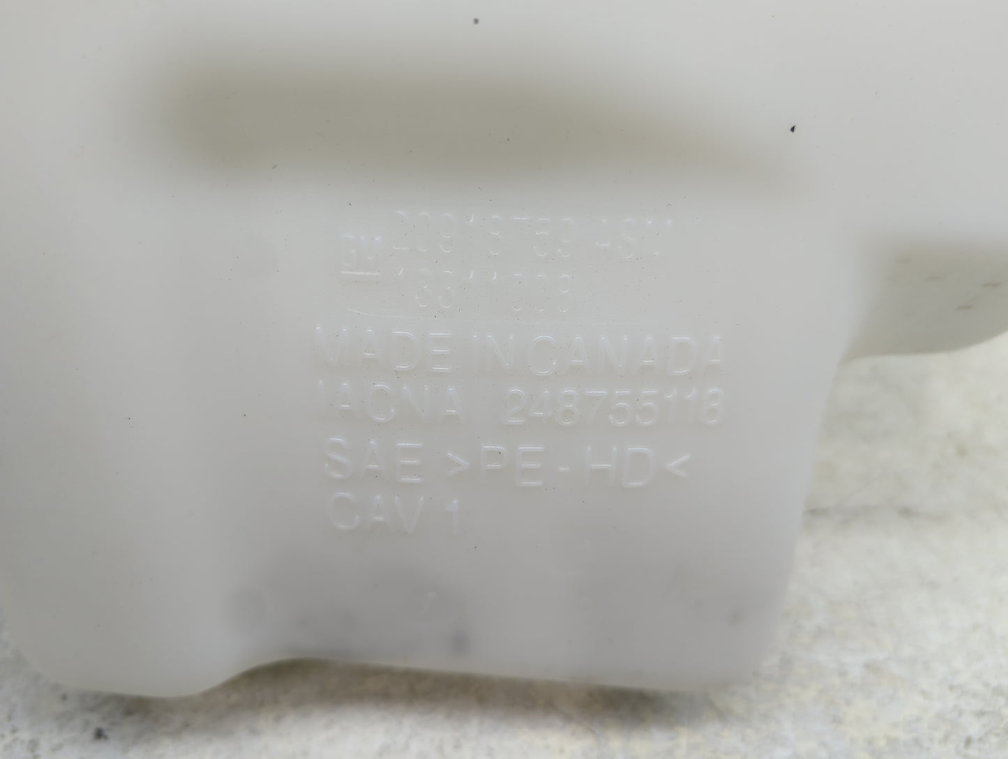 2013-2019 Cadillac Xts Windshield Washer Fluid Reservoir Bottle Oem - Oemusedautoparts1.com