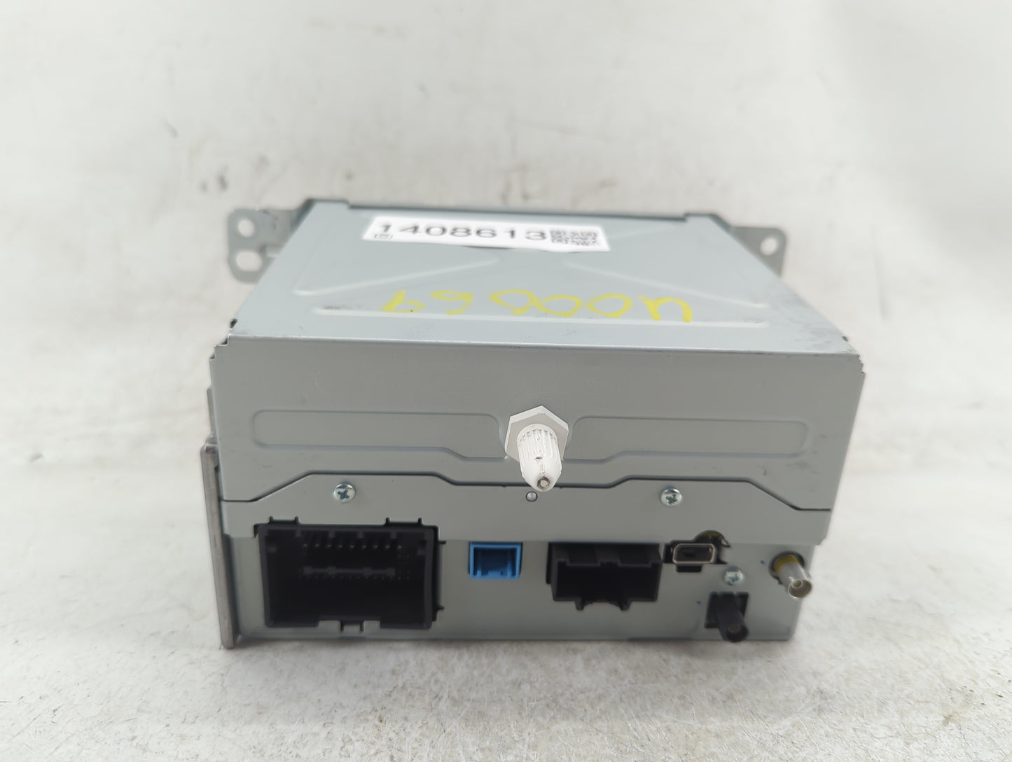 2013 Chevrolet Cruze Radio AM FM Cd Player Receiver Replacement P/N:22979837 Fits OEM Used Auto Parts - Oemusedautoparts1.co