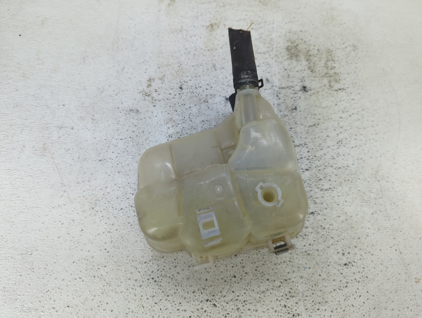 2011 Chevrolet Cruze Radiator Coolant Overflow Expansion Tank Bottle 1432652 - Oemusedautoparts1.com