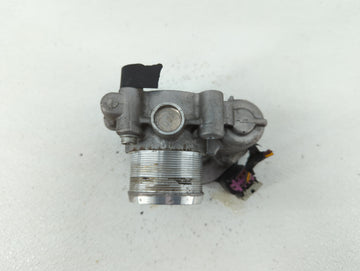 2011-2016 Chevrolet Cruze Throttle Body P/N:55581662 55565489, 55 565 489 Fits Fits 2011 2012 2013 2014 2015 2016 2017 2018 2019 OEM Used Auto Parts