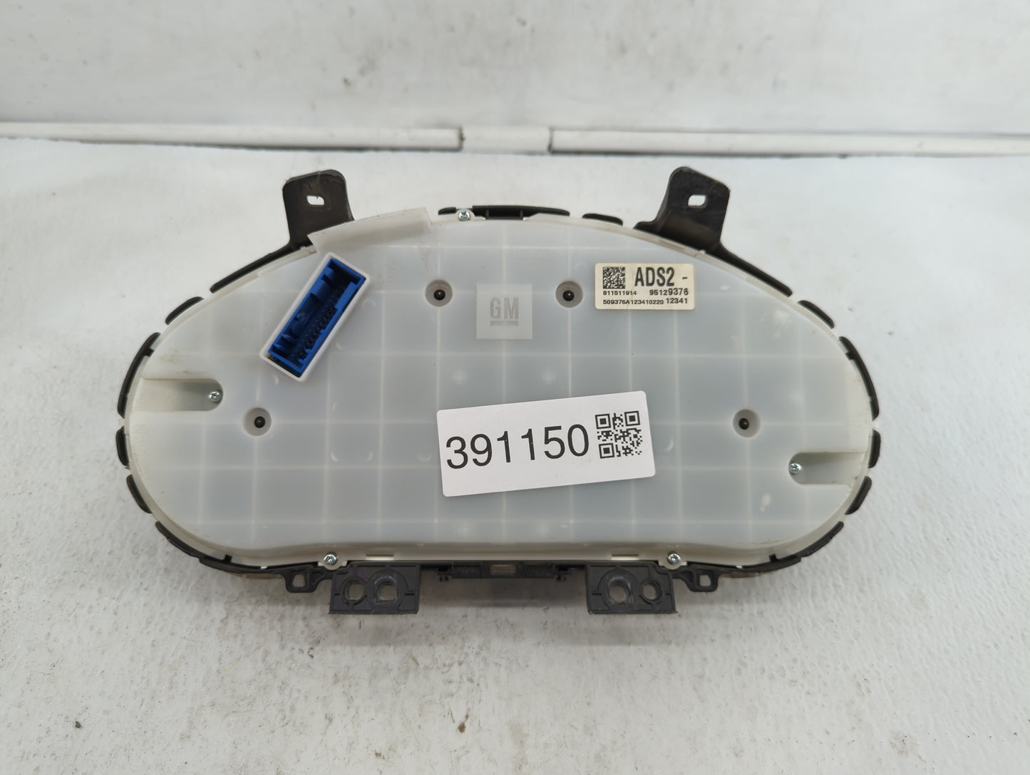 2013-2014 Chevrolet Cruze Instrument Cluster Speedometer Gauges P/N:95129376 Fits Fits 2013 2014 OEM Used Auto Parts - Oemus