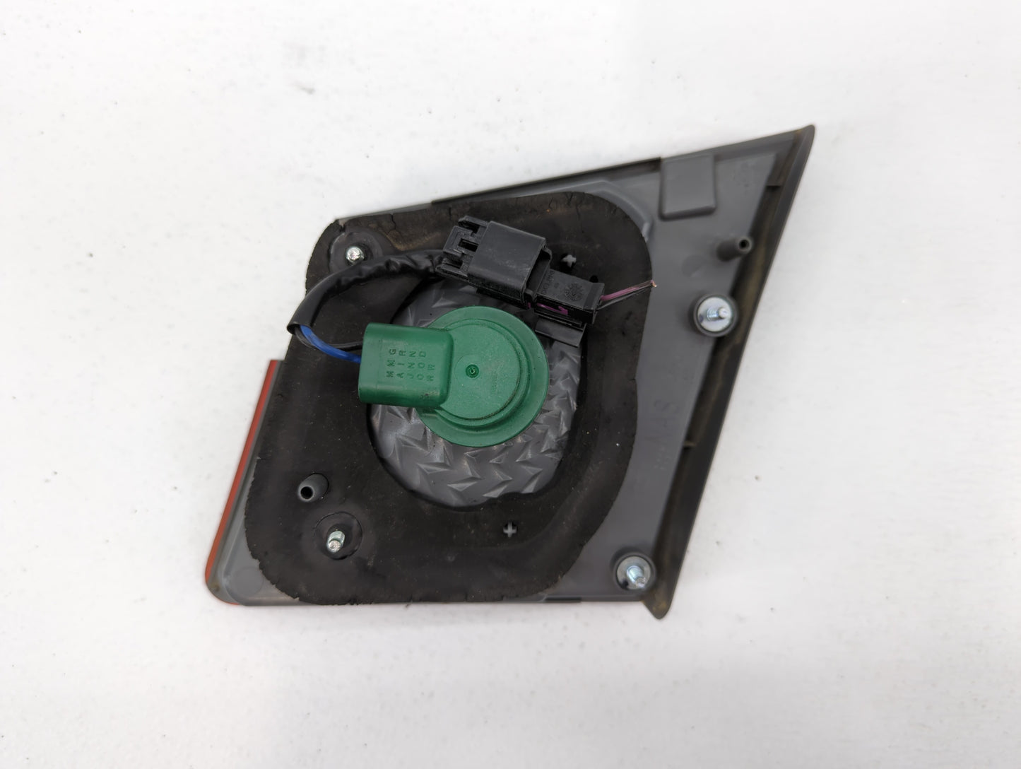 2011-2016 Chevrolet Cruze Tail Light Assembly Driver Left OEM P/N:3057KLCP Fits Fits 2011 2012 2013 2014 2015 2016 OEM Used