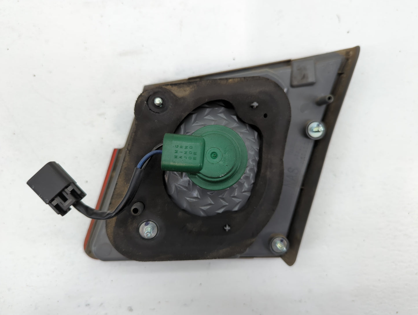 2011-2016 Chevrolet Cruze Tail Light Assembly Driver Left OEM Fits Fits 2011 2012 2013 2014 2015 2016 OEM Used Auto Parts -