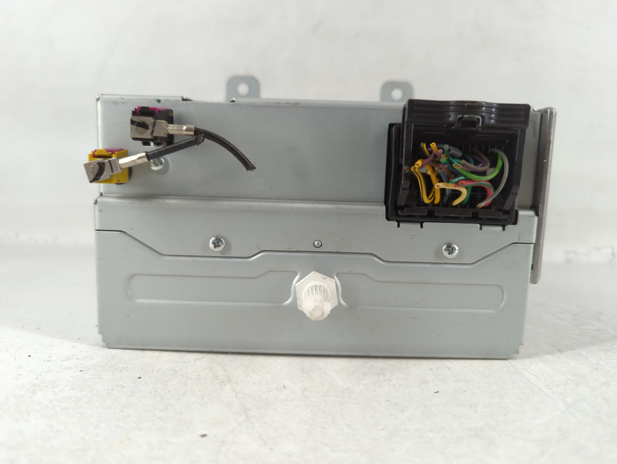 2013-2013 Chevrolet Cruze Am Fm Cd Player Radio Receiver 737973 - Oemusedautoparts1.com