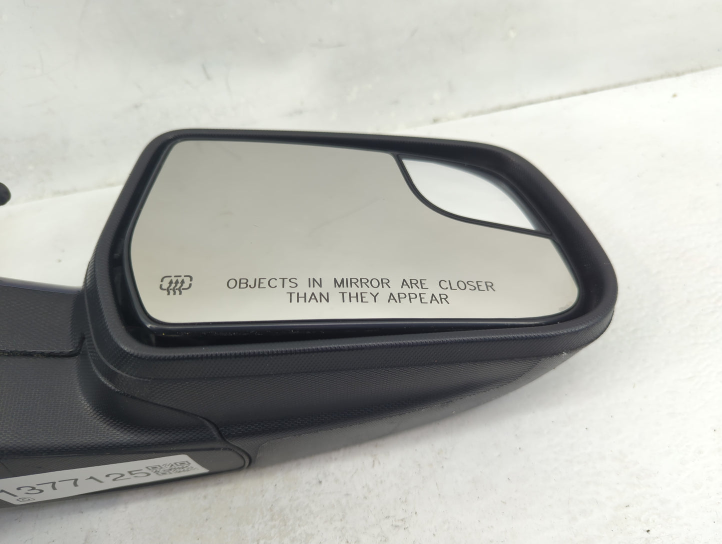 2011-2014 Chevrolet Equinox Passenger Side View Mirror - Right Door Mirror OEM Used - Oemusedautoparts1.com