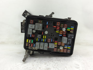 2013-2016 Chevrolet Equinox Fusebox Fuse Box Panel Relay Module P/N:22922727 Fits Fits 2013 2014 2015 2016 OEM Used Auto Parts