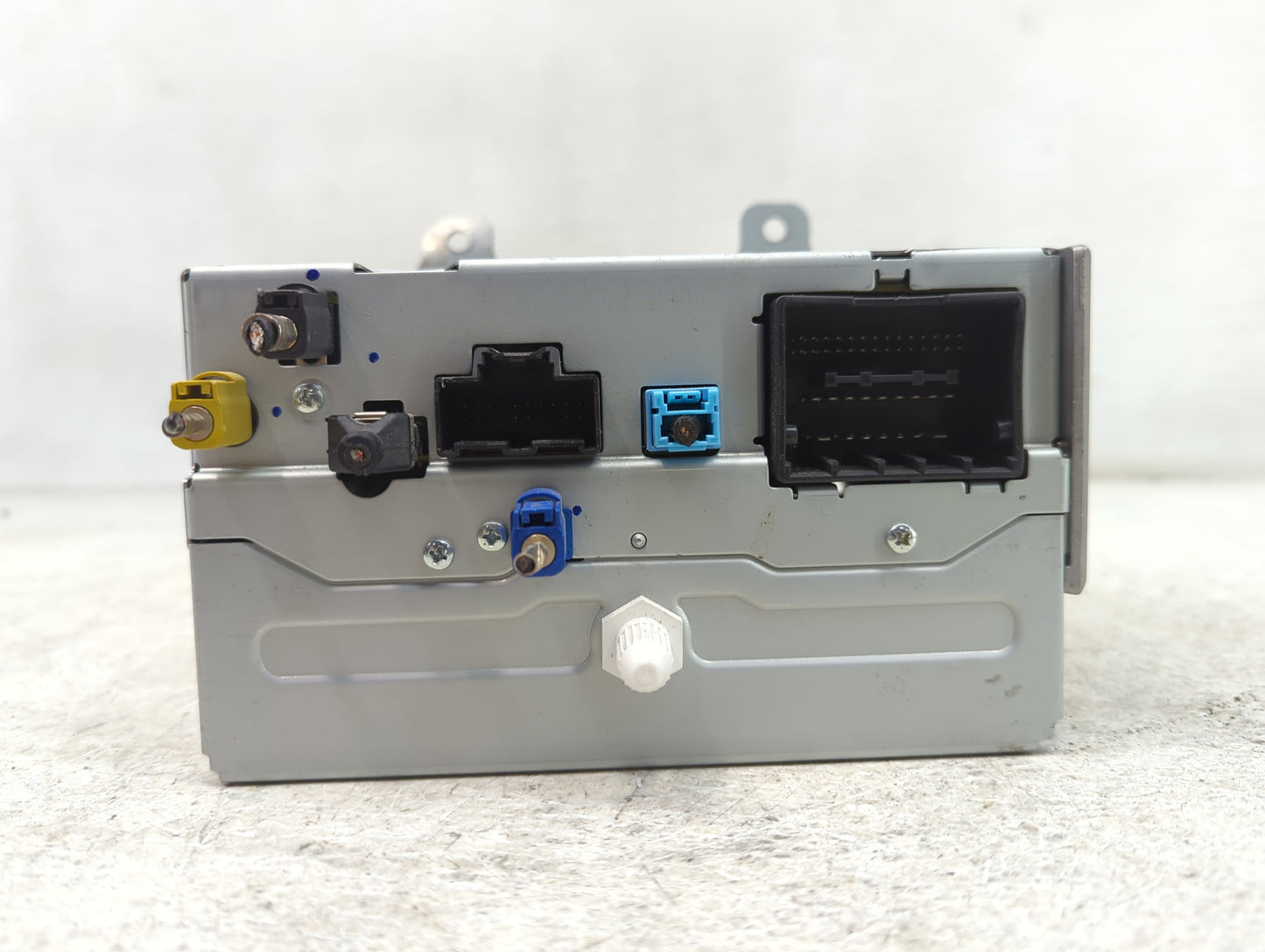2013 Chevrolet Equinox Radio AM FM Cd Player Receiver Replacement P/N:23121124 Fits OEM Used Auto Parts - Oemusedautoparts1.