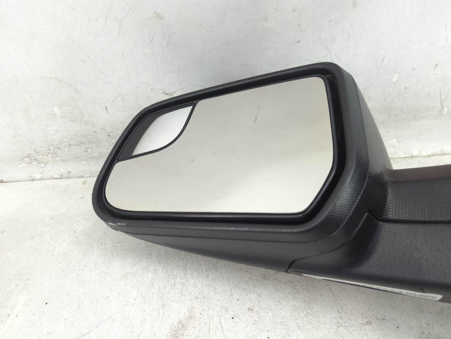2012-2014 Chevrolet Equinox Driver Side View Mirror - Left Door Mirror OEM Used - Oemusedautoparts1.com