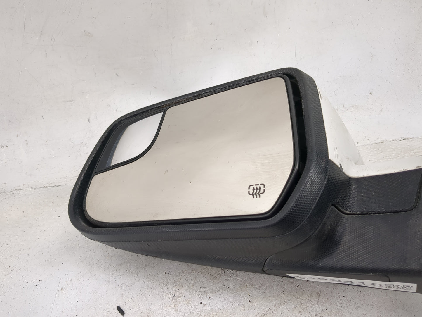 2011-2014 Chevrolet Equinox Driver Side View Mirror - Left Door Mirror OEM Used - Oemusedautoparts1.com