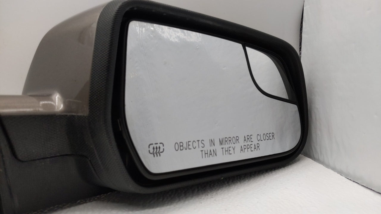 2011-2014 Chevrolet Equinox Passenger Side View Mirror - Right Door Mirror OEM Used - Oemusedautoparts1.com