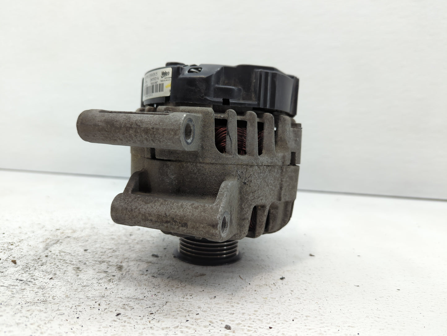 2010-2017 Chevrolet Equinox Alternator Replacement Generator Charging Assembly Engine OEM P/N:13500315 13588328 Fits OEM Use