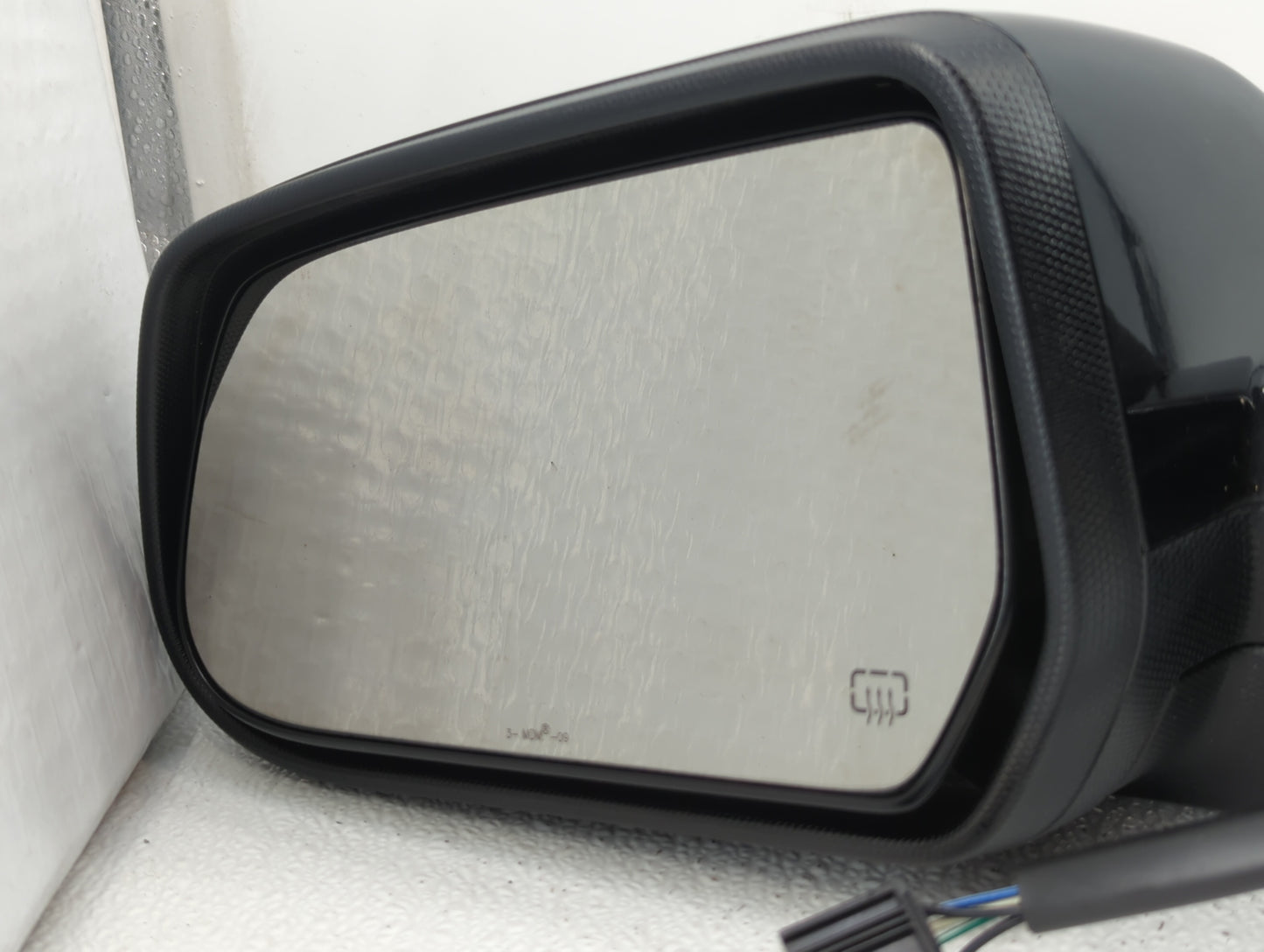 2011-2014 Chevrolet Equinox Driver Side View Mirror - Left Door Mirror OEM Used - Oemusedautoparts1.com