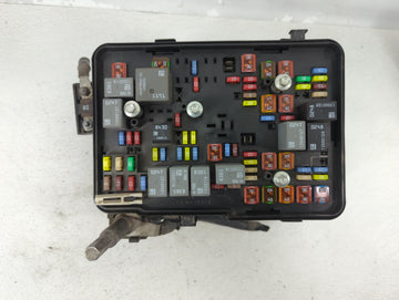 2013-2016 Chevrolet Equinox Fusebox Fuse Box Panel Relay Module P/N:22929763_01 Fits Fits 2013 2014 2015 2016 OEM Used Auto Parts