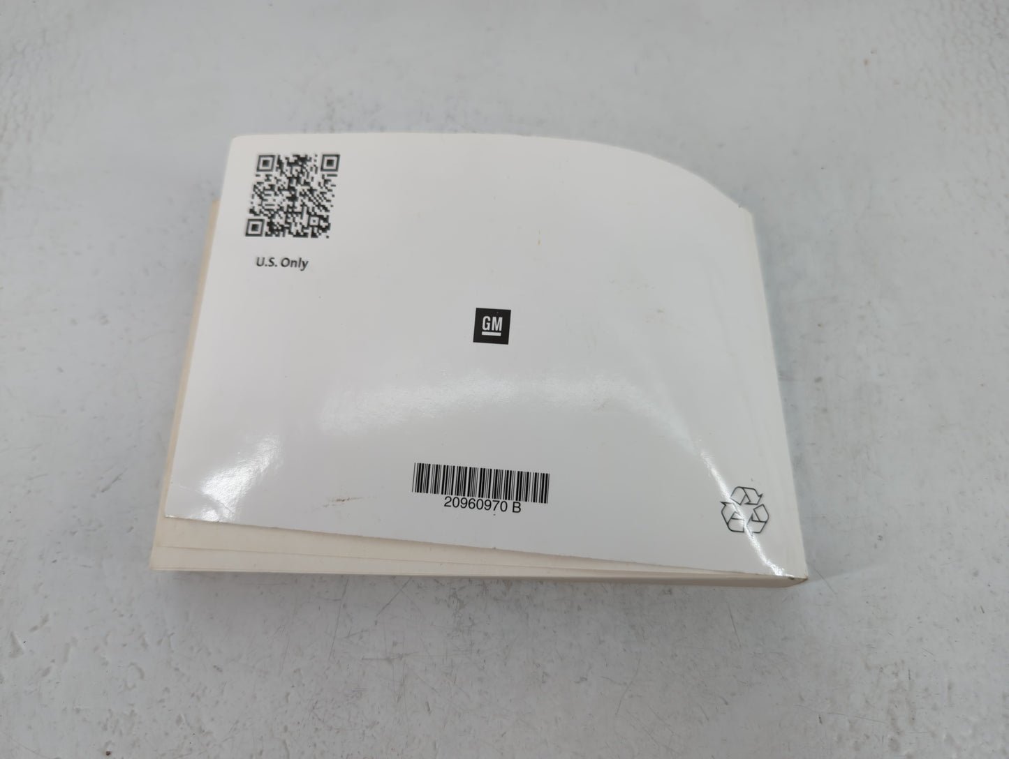 2013 Chevrolet Equinox Owners Manual Book Guide P/N:20960970 B OEM Used Auto Parts - Oemusedautoparts1.com
