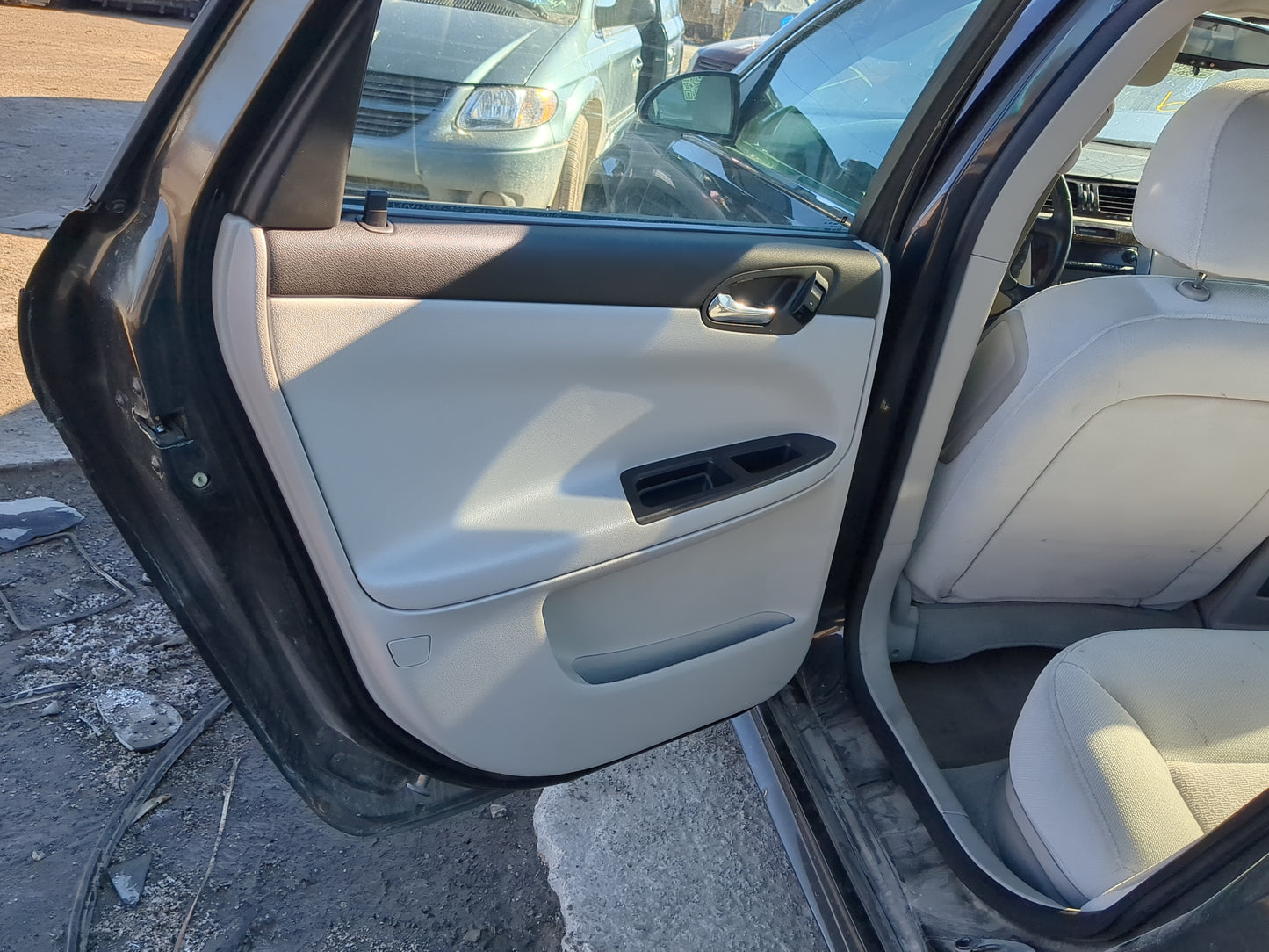 2008-2016 Chevrolet Impala Driver Rear Door Oem - Oemusedautoparts1.com