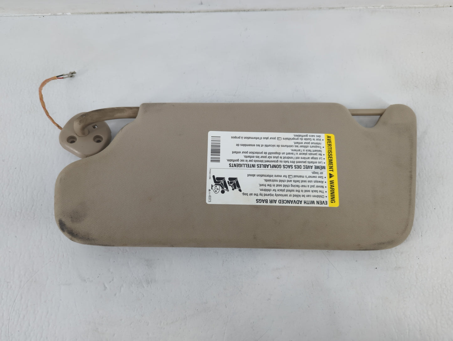 2006-2016 Chevrolet Impala Sun Visor Shade Replacement Passenger Right Mirror Fits OEM Used Auto Parts - Oemusedautoparts1.c