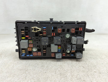 2013 Chevrolet Malibu Fusebox Fuse Box Panel Relay Module P/N:22892003 13272072, 13272071 Fits OEM Used Auto Parts
