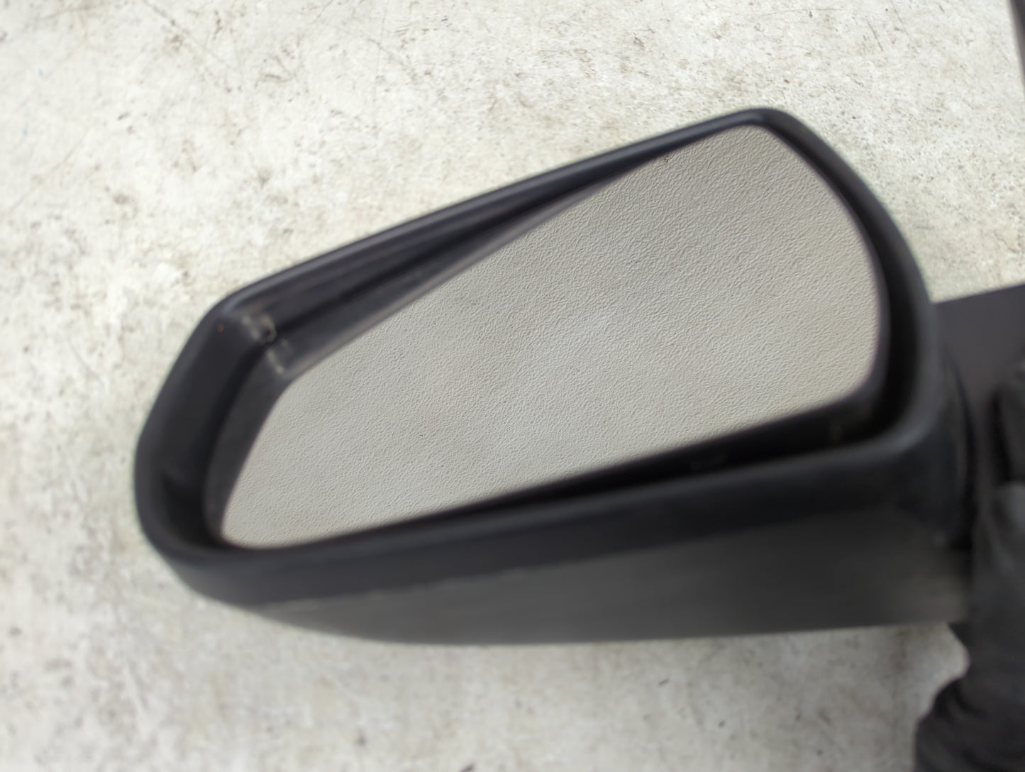 2013 Chevrolet Malibu Driver Side View Mirror - Left Door Mirror OEM Used - Oemusedautoparts1.com