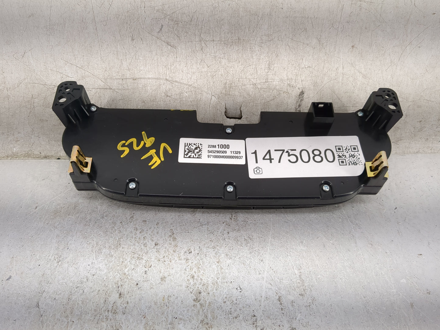 2013-2013 Chevrolet Malibu Radio Control Panel 1475080 - Oemusedautoparts1.com