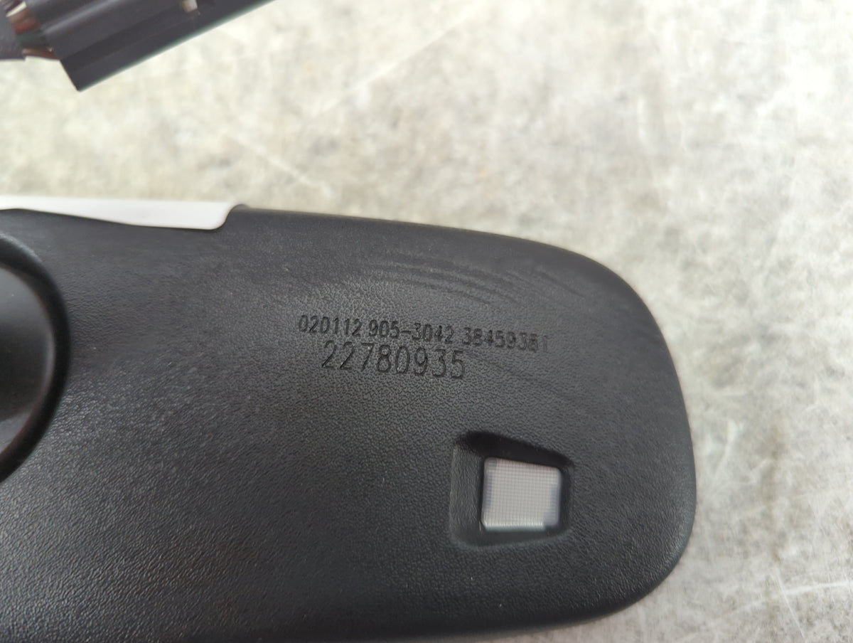 2013-2016 Chevrolet Malibu Interior Rear View Mirror Replacement OEM P/N:22780935 Fits OEM Used Auto Parts - Oemusedautopart