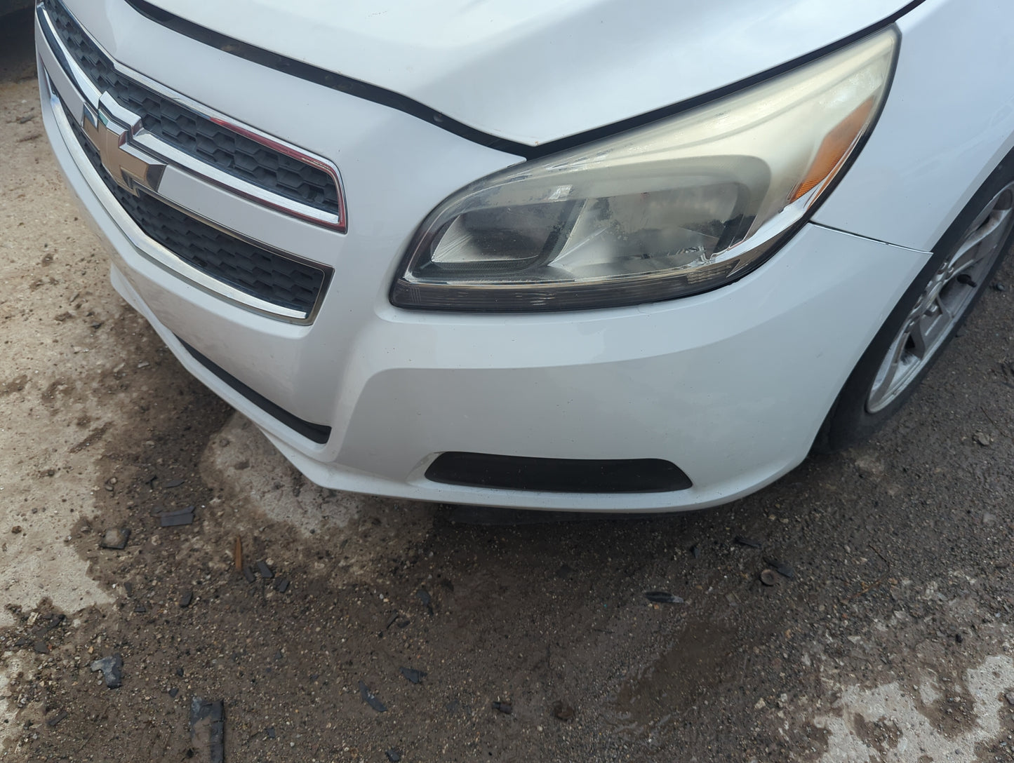 2013-2013 Chevrolet Malibu Front Bumper - Oem - Oemusedautoparts1.com