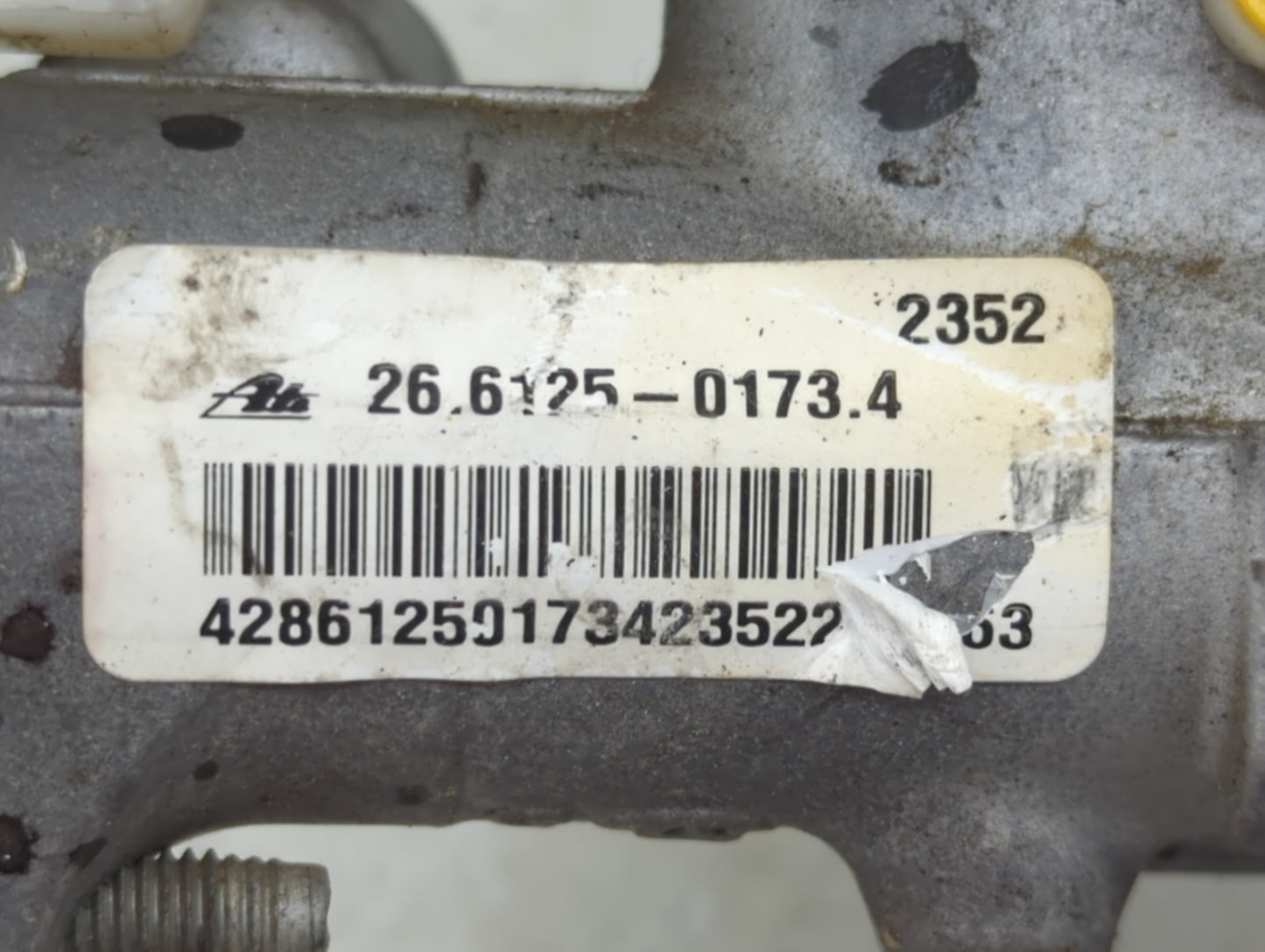 2013-2016 Chevrolet Malibu Brake Master Cylinder 5024862 - Oemusedautoparts1.com