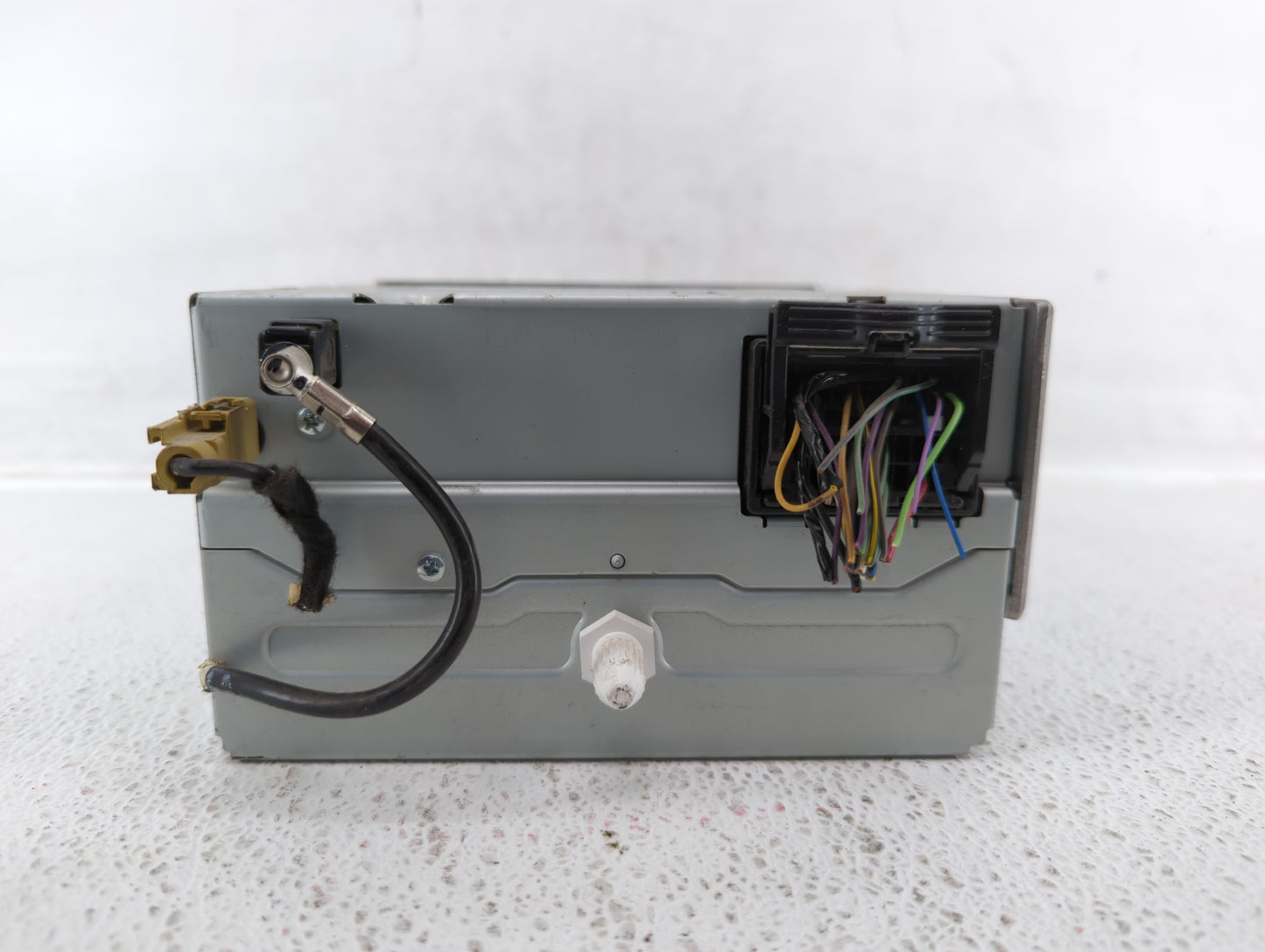 2013 Chevrolet Malibu Radio AM FM Cd Player Receiver Replacement P/N:22880998 22923802 Fits OEM Used Auto Parts - Oemusedaut