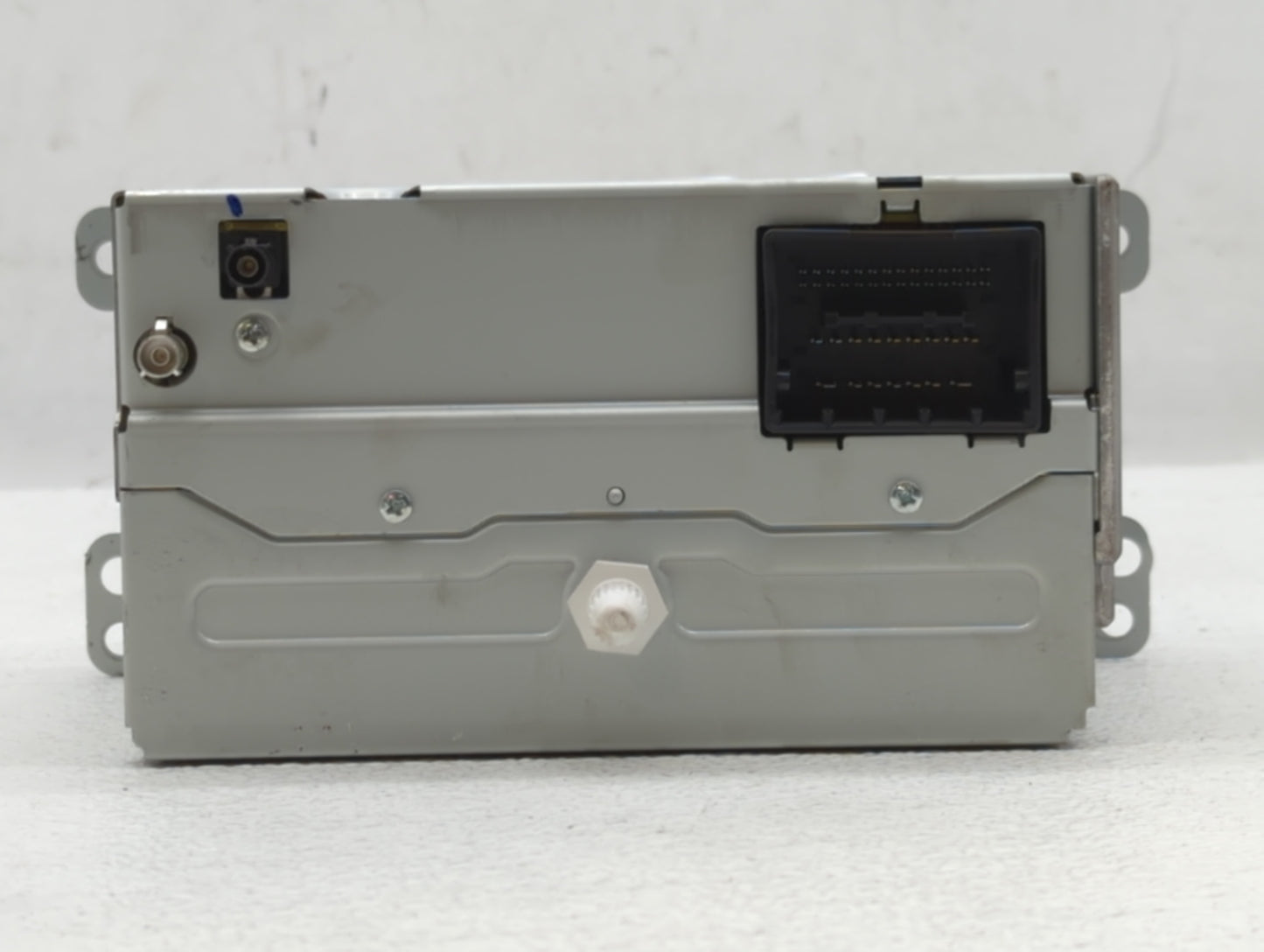 2013-2013 Chevrolet Malibu Am Fm Cd Player Radio Receiver - Oemusedautoparts1.com