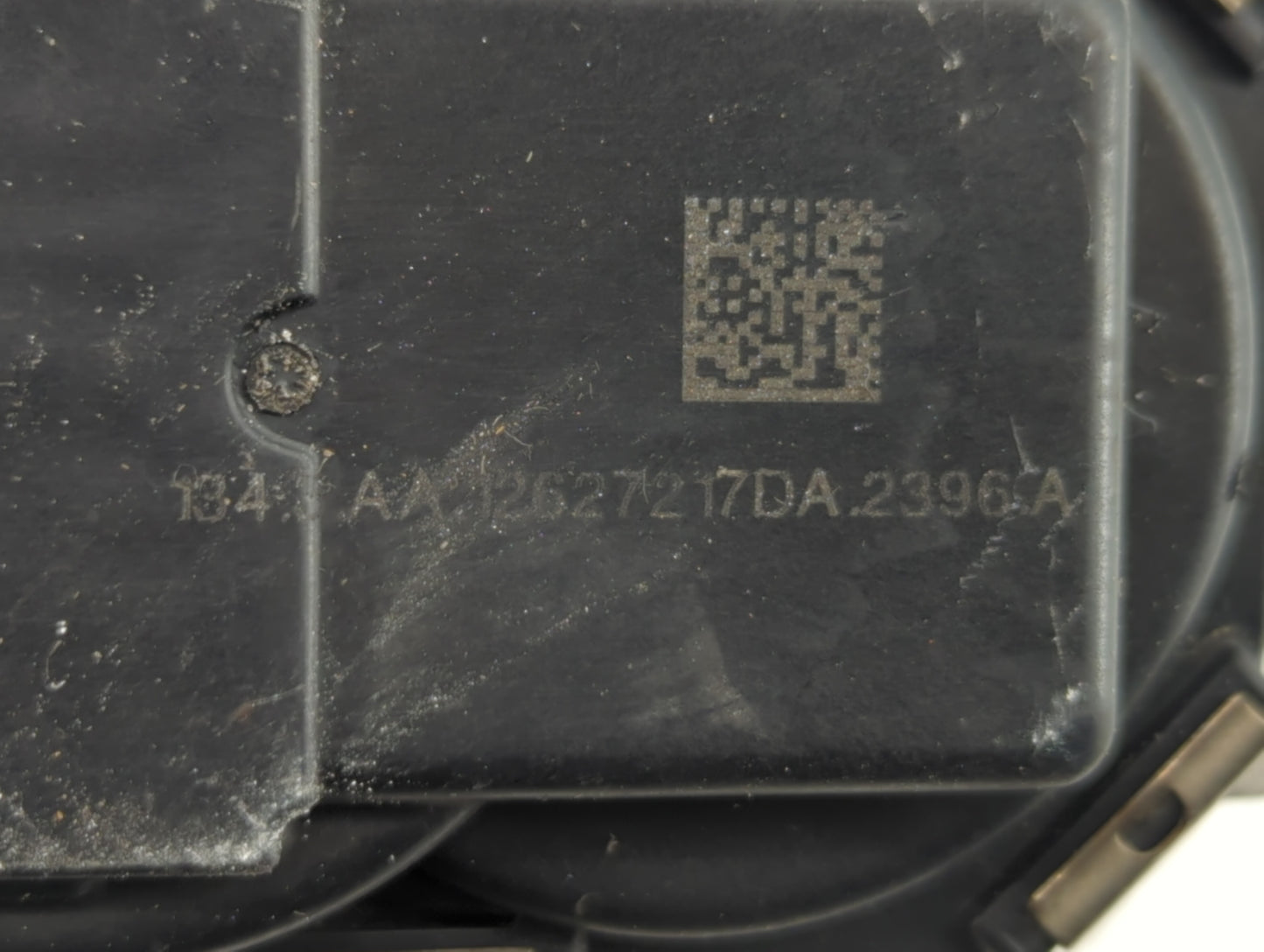 2013-2015 Chevrolet Malibu Throttle Body P/N:12627217DA Fits Fits 2013 2014 2015 2017 2018 2019 2020 OEM Used Auto Parts - O