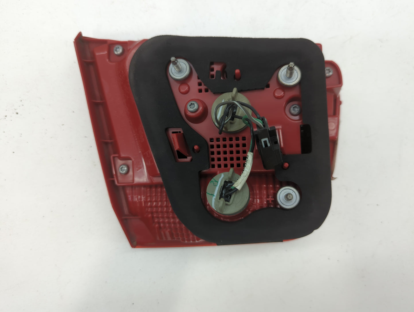 2013-2016 Chevrolet Malibu Tail Light Assembly Passenger Right OEM P/N:22907312 Fits Fits 2013 2014 2015 2016 OEM Used Auto