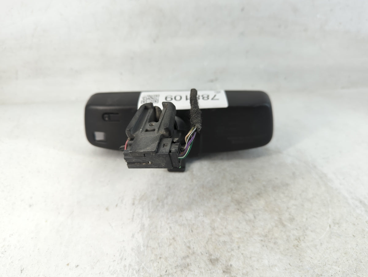 2013 Chevrolet Malibu Interior Rear View Mirror Replacement OEM P/N:E13049669 84564098 Fits OEM Used Auto Parts - Oemusedaut