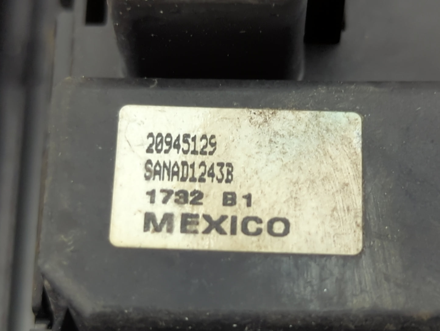 2013 Chevrolet Silverado 1500 Master Power Window Switch Replacement Driver Side Left P/N:20922511 20945129, SANAD1243B Fits