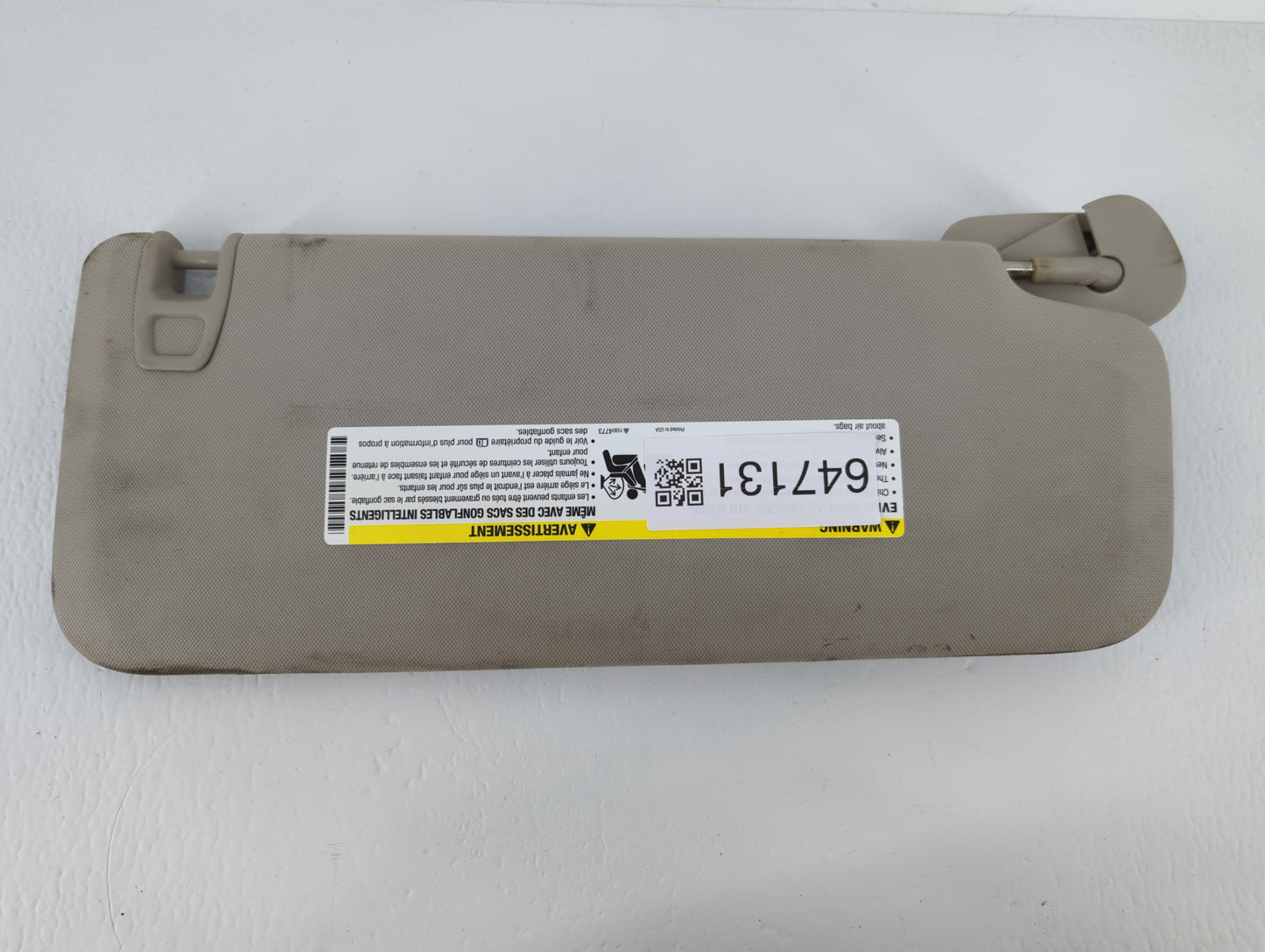 2007-2013 Chevrolet Silverado 1500 Sun Visor Shade Replacement Passenger Right Mirror Fits OEM Used Auto Parts - Oemusedauto