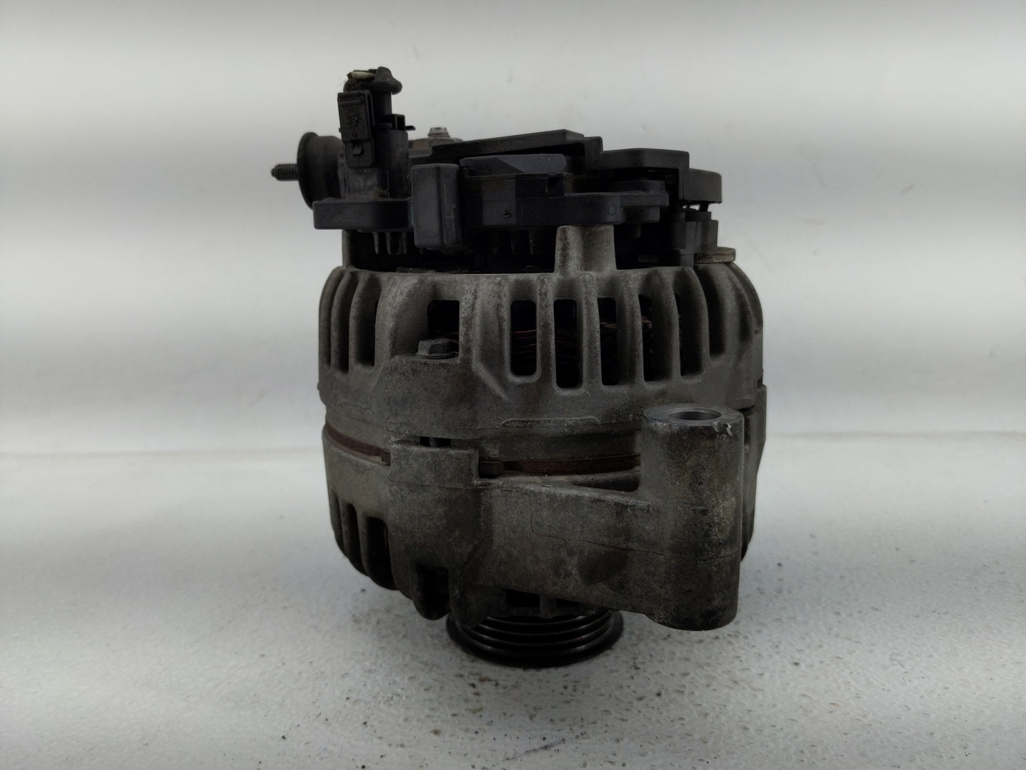 2007-2014 Chevrolet Silverado 2500 Alternator Replacement Generator Charging Assembly Engine OEM P/N:0 124 425 101 Fits OEM