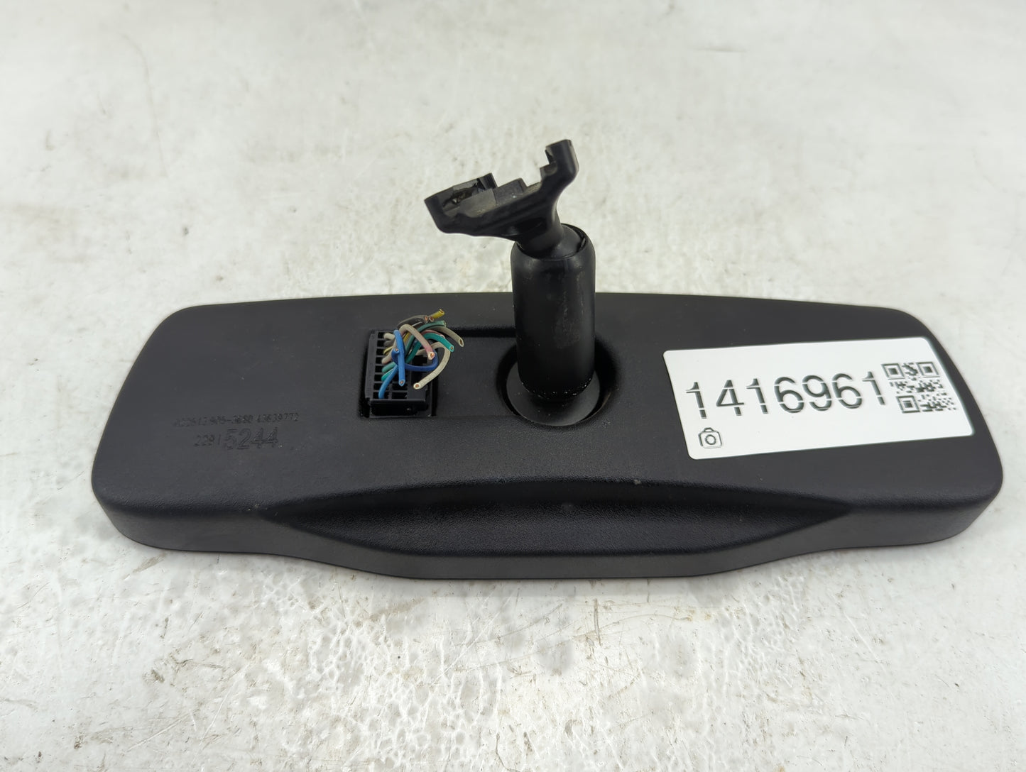 2009-2014 Chevrolet Silverado 2500 Interior Rear View Mirror Replacement OEM P/N:22915244 Fits OEM Used Auto Parts - Oemused