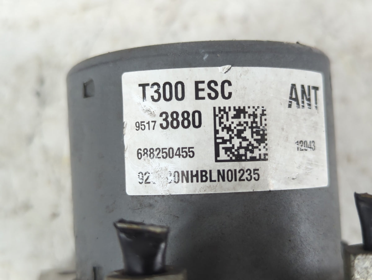 2012-2013 Chevrolet Sonic Anti-Lock Brake ABS Pump Module Actuator OEM P/N:95173880 Fits Fits 2012 2013 OEM Used Auto Parts